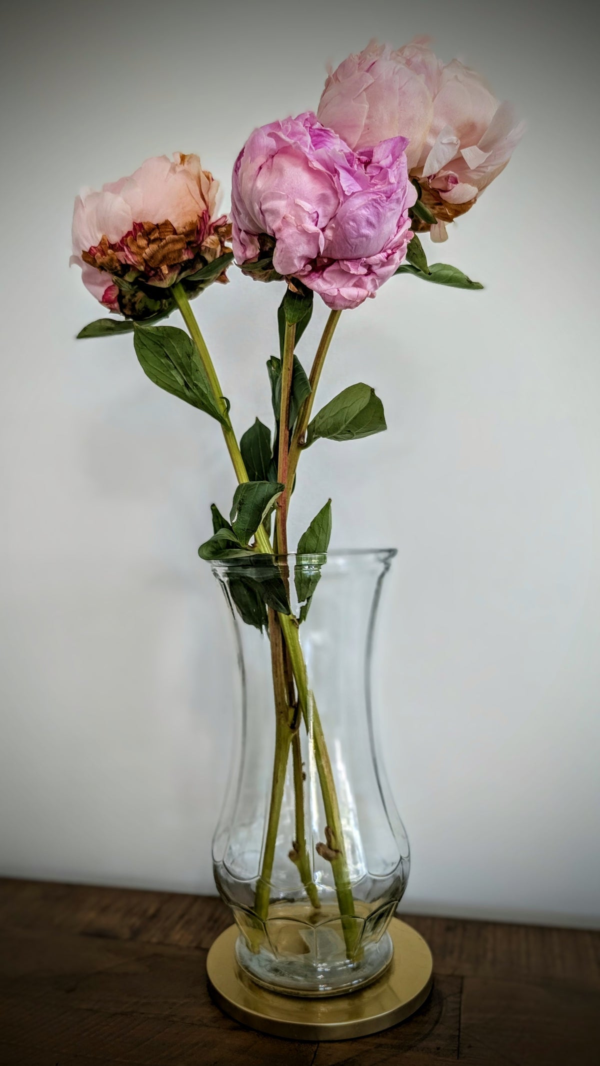 Dual Choke Ribbed Vase